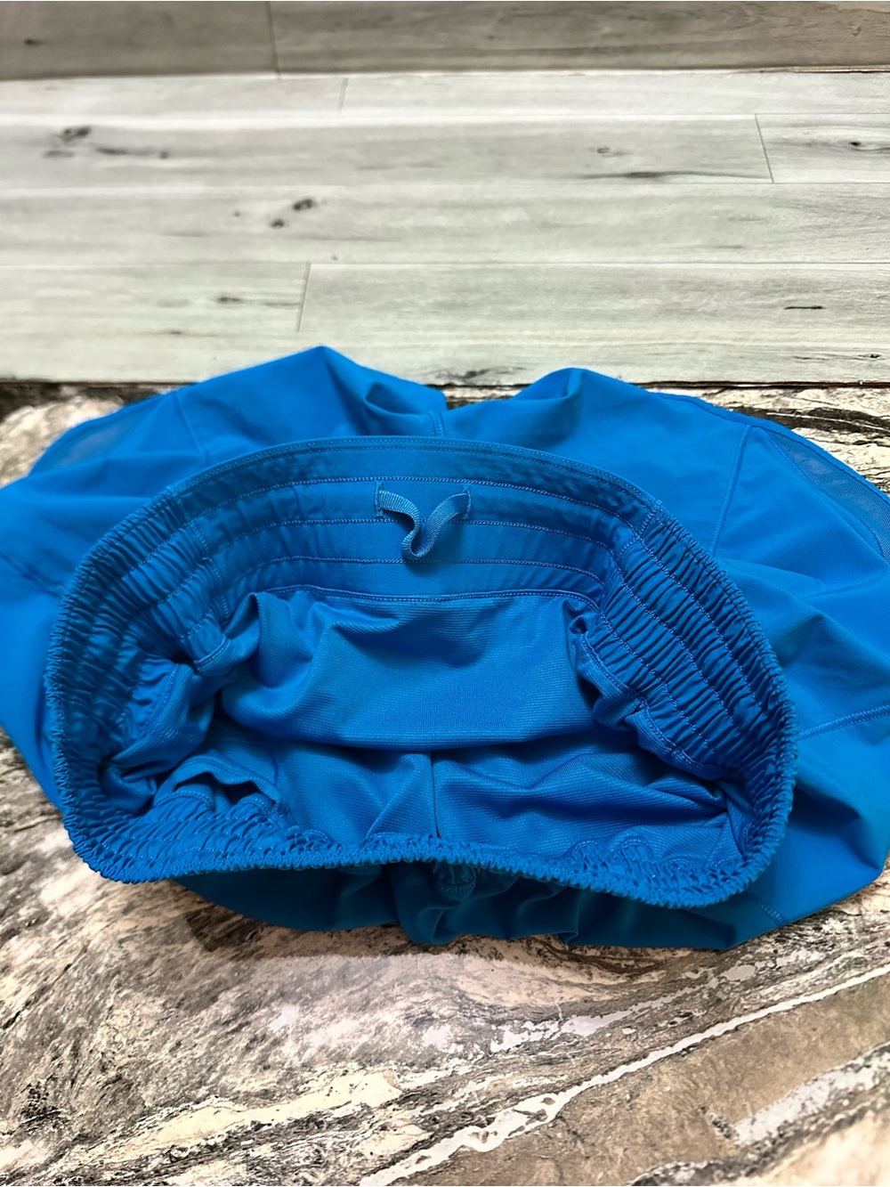 lululemon athletica Women's Electric Blue Athletic Shorts size 6 - Picture 8 of 11